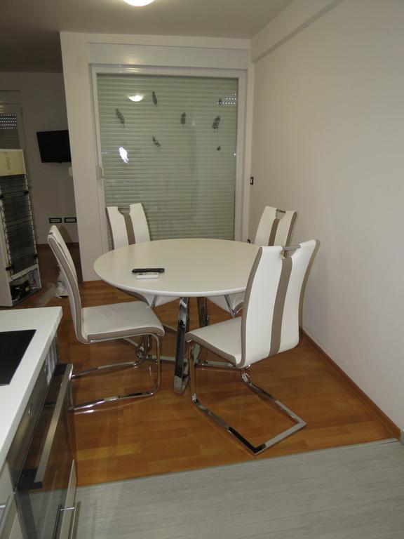 Apartments Nika Sukošan Exteriör bild